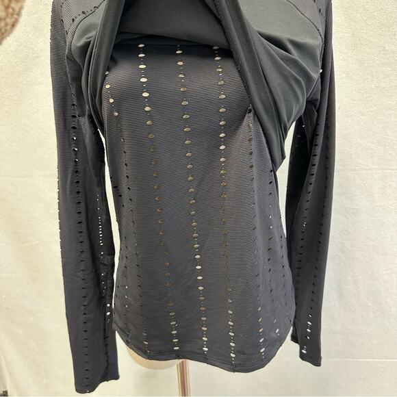 Fabletics Shelby Long-Sleeve 2 Layer Eyelet Laser Mesh Black Top Size Medium - Picture 7 of 16